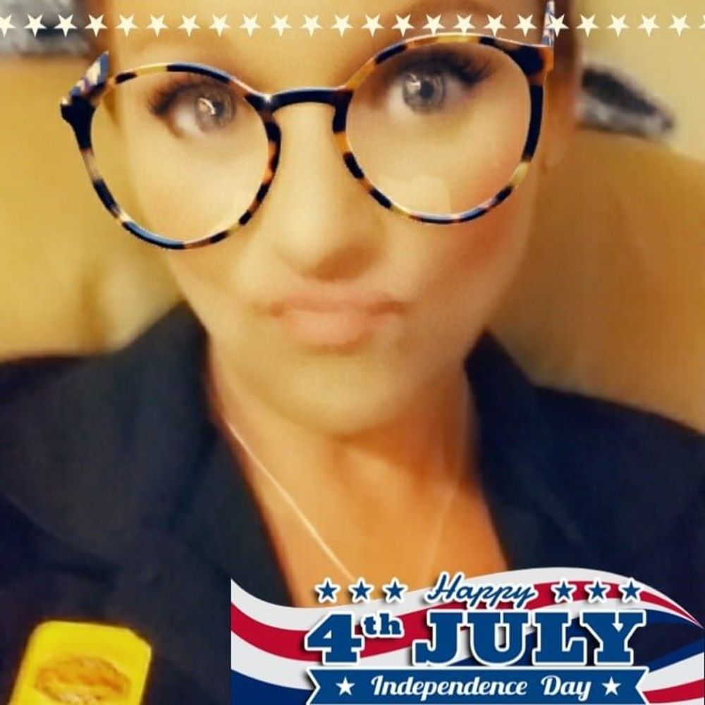 Meet your Posher, Brooke